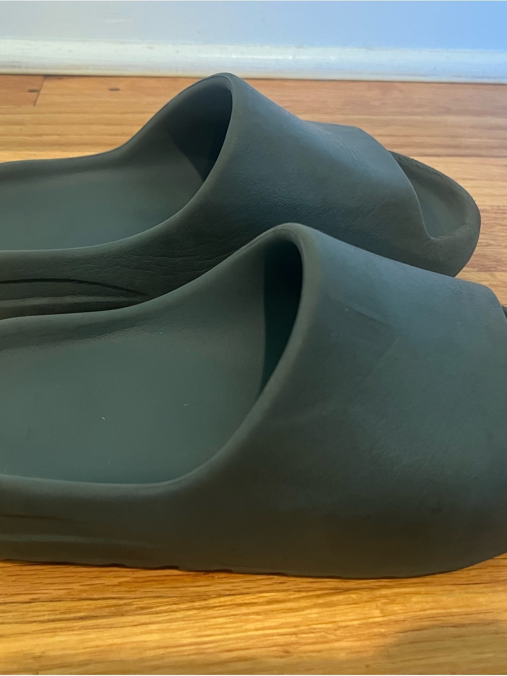 Men's Slip-On Foam Slide Sandals in Olive Green